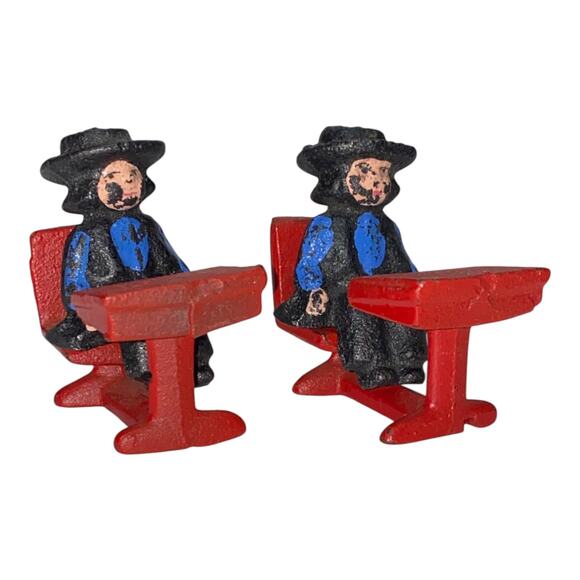 Vintage Cast Iron 2 Amish Boys Red School Desk 1997 John Wright Figurines - A999 - Picture 2 of 9